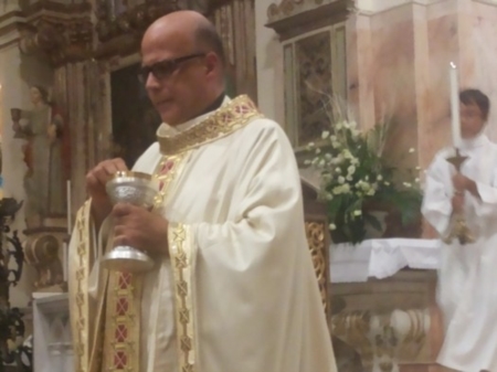 Don Carmine Canoci festeggia i 40 anni di sacerdozio