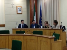 "Impianto riciclo rifiuti, la Giunta ha aderito al buio al bando regionale"