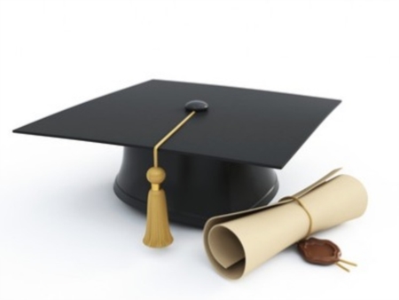 Bando Adisu: 50 milioni di euro per gli studenti pugliesi. Borse di studio, ma anche alloggi e viaggi all�estero