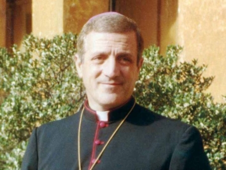 Don Tonino secondo monsignor Angiuli