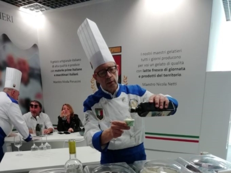 Il gelato allolio doliva salentino trionfa al Salone agroalimentare di Verona
