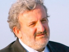 Emiliano istituisce il Comitato tecnico scientifico per le regole su ristorazione, wedding e entertainment