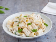 Una serata al sapore dei piatti della tradizione, tra "puddhrascia" arrosto e pasta con la ricotta