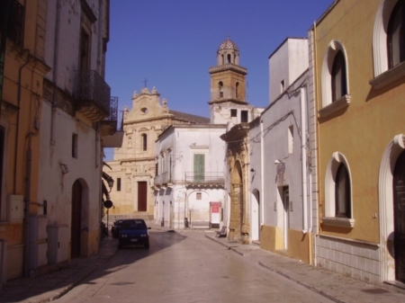 Antiquariato e degustazioni