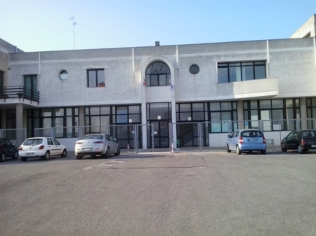 Veglie, una donna sfida quattro uomini