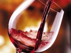 VINO, IMPATTO CRISI DURERÀ ANCORA DUE ANNI,